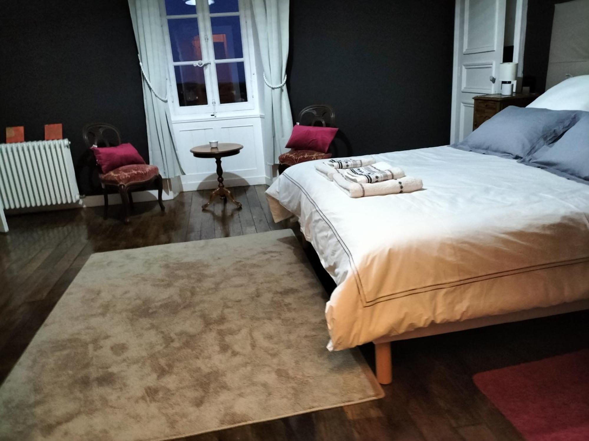 Chateau Le Puybelliard Bed & Breakfast ชองตงเน ภายนอก รูปภาพ